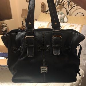 Dooney & Bourke Medium Chiara Bag (Black Leather)